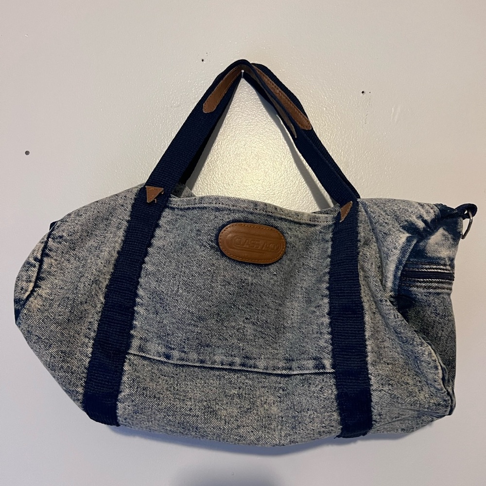 Vintage duffel bag